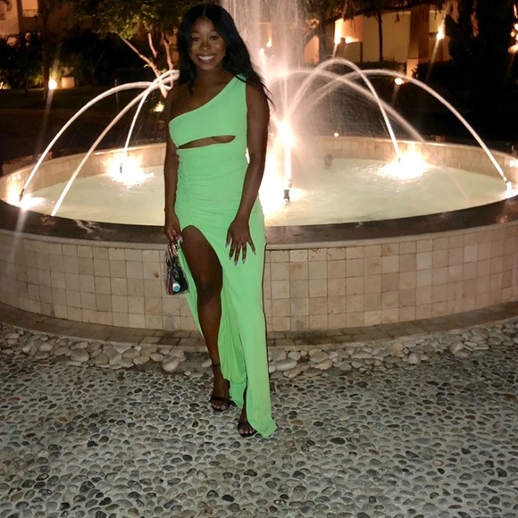 PrettyLittleThing Dresses & Skirts - Maxi dress